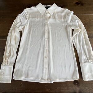 Carlisle Collection Women’s Cream Silk Blouse/Shirt